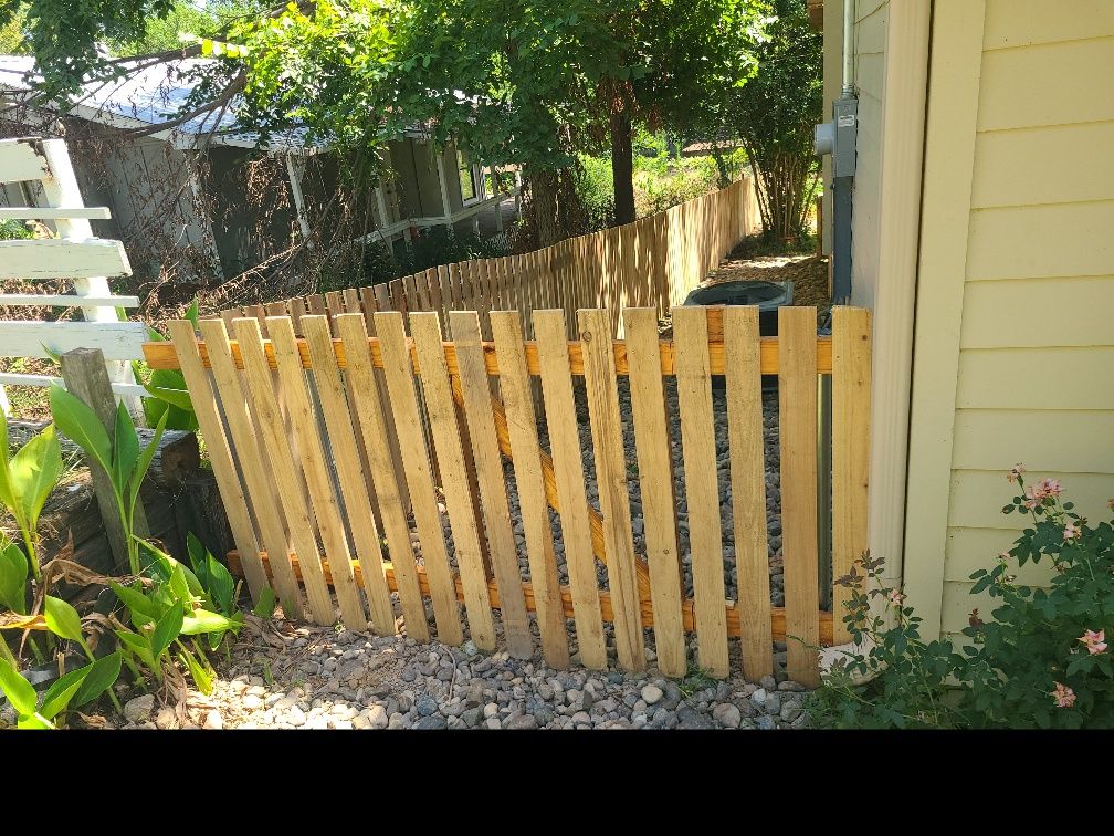 Fence Installation for Star Services in Kaufman County, TX