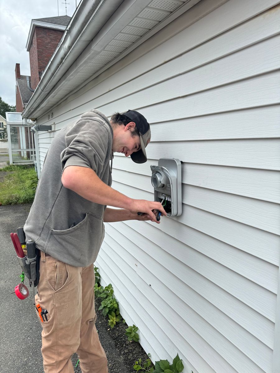 Electric Vehicle Charging Solutions for Daniels Electric in Groveland, MA