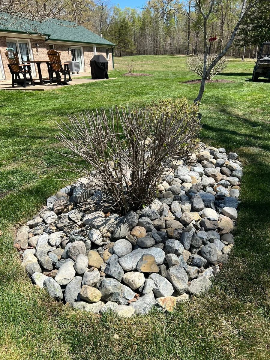 Spring / Fall Clean Up for Ridgewood Lawn Care LLC in Fredericksburg, VA