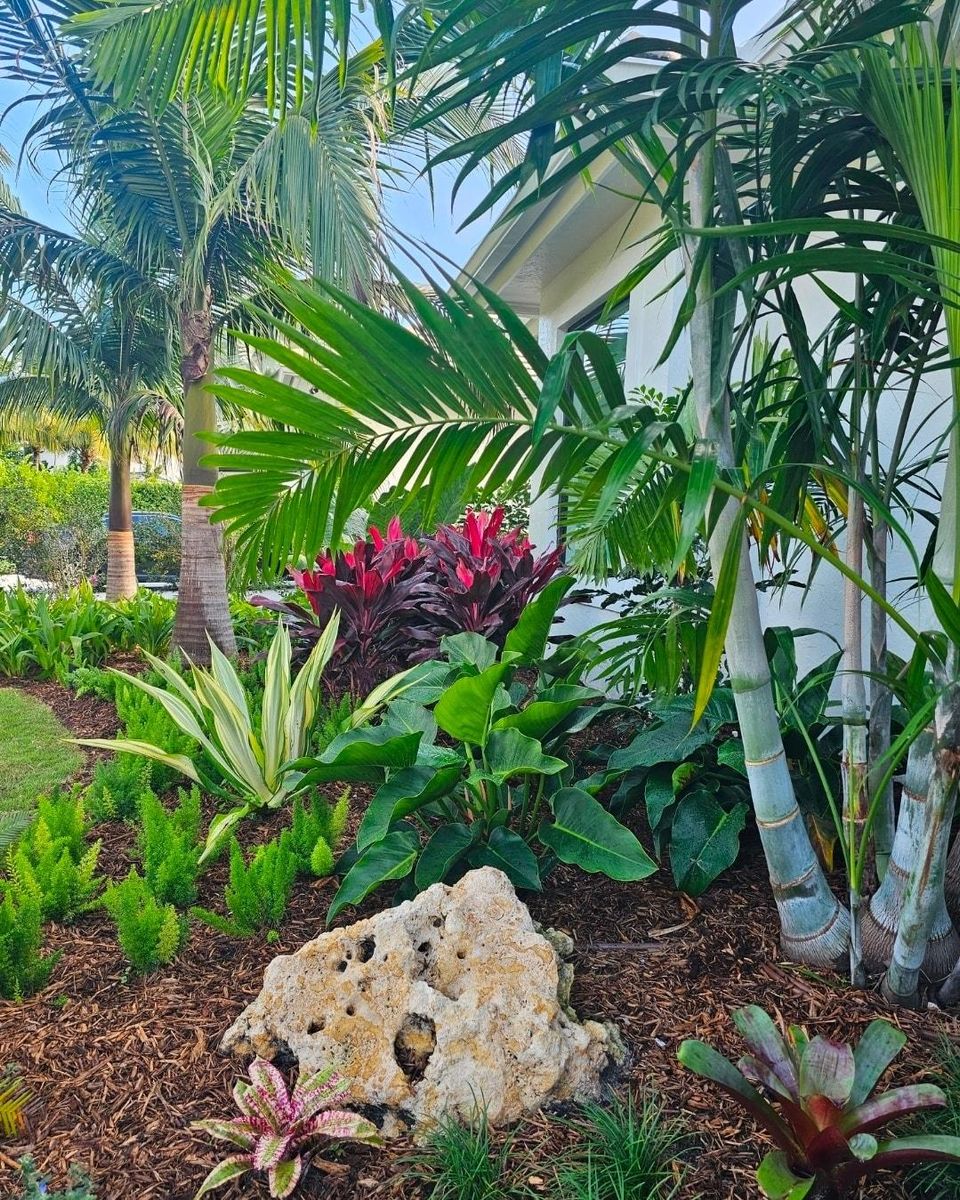 Mulch Installation for Natural View Landscape, Inc.  in Loxahatchee, FL