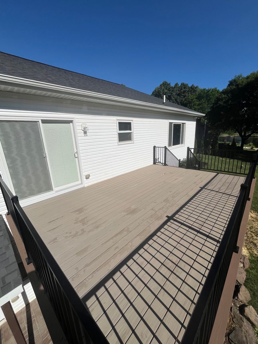 Deck Remodel for Sunstone Construction in Oakland County, MI