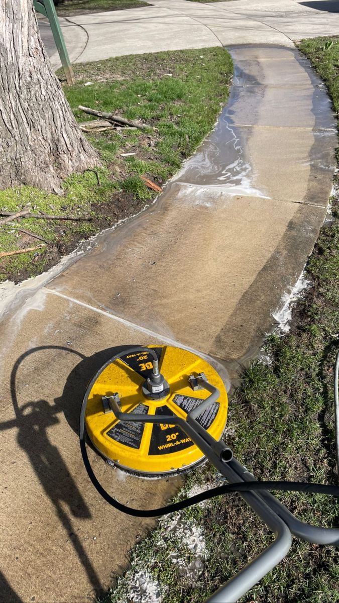 Driveway and Sidewalk Cleaning for Power Washing 219 in Saint John, IN