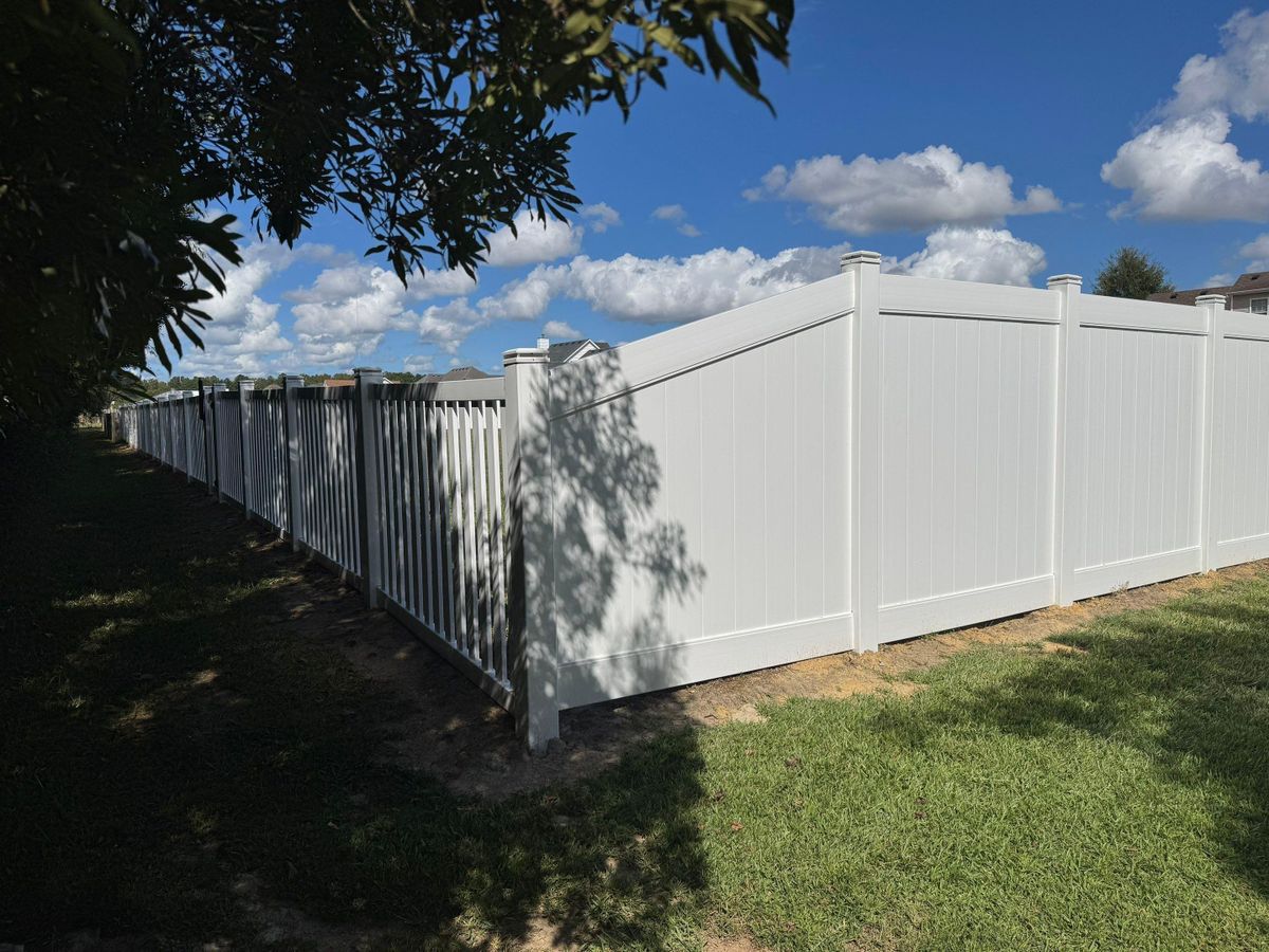 Vinyl Fencing for Tidewater Trim & Deck in Moyock, NC