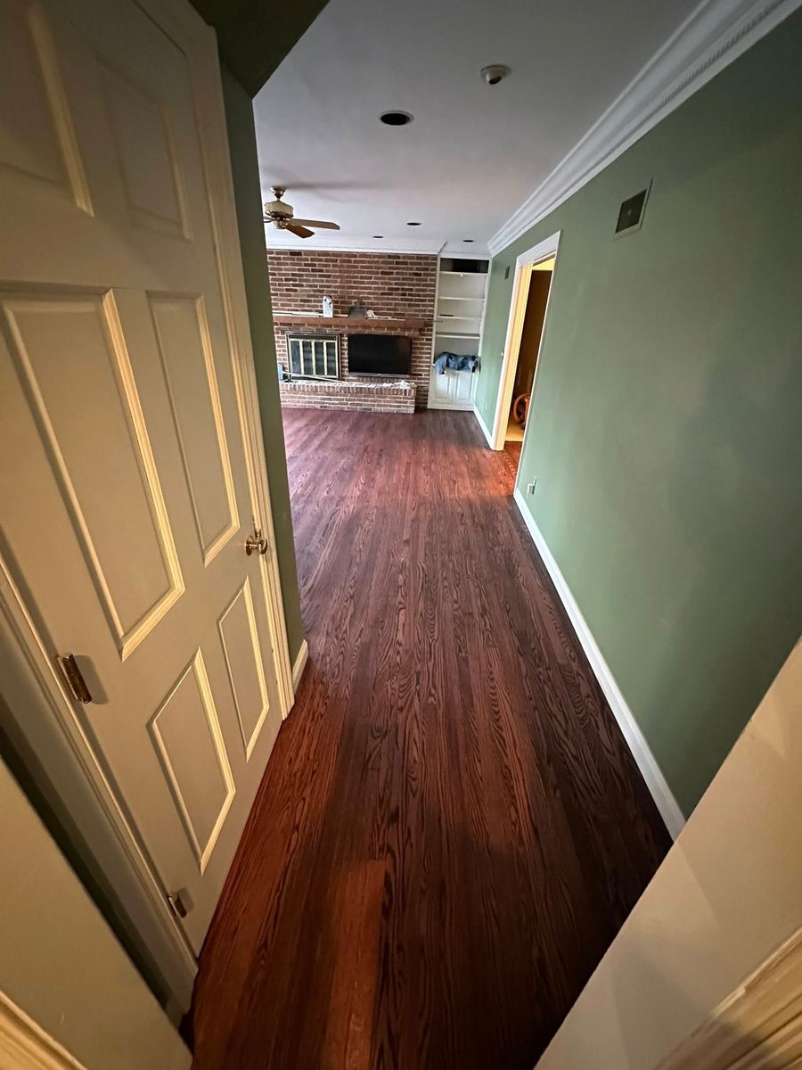 Floor Installation for DV Flooring Company LLC in High Ridge, MO