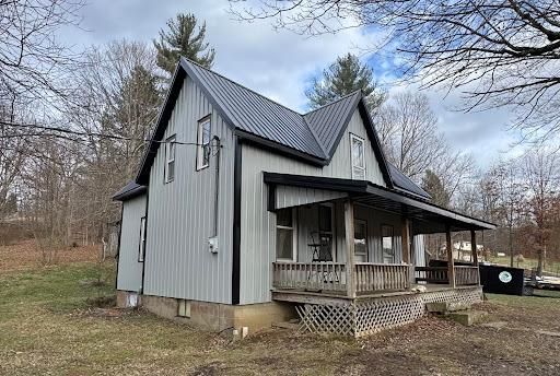 Residential Roofing for Miller & Kemp Contracting in Bloomfield, IN
