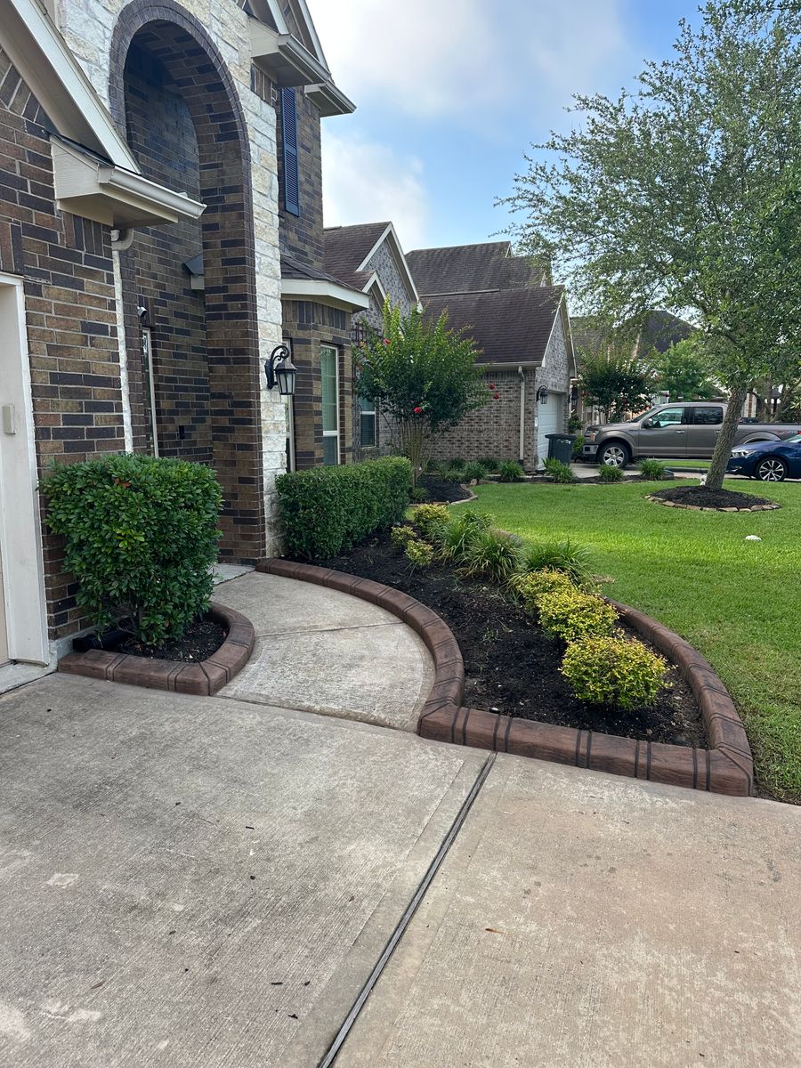 Landscaping for Texas Curb N Borders in Houston, TX