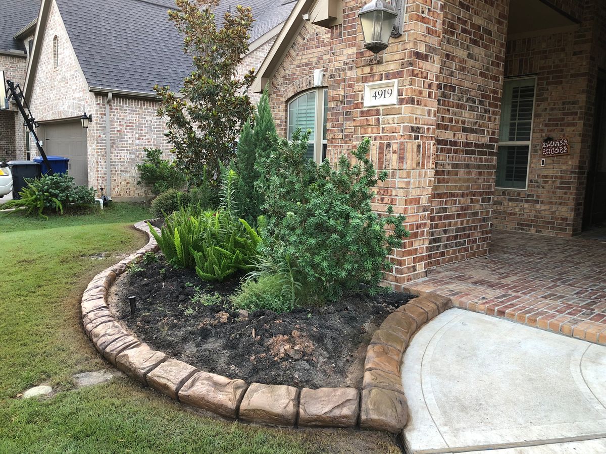 Landscaping for Texas Curb N Borders in Houston, TX