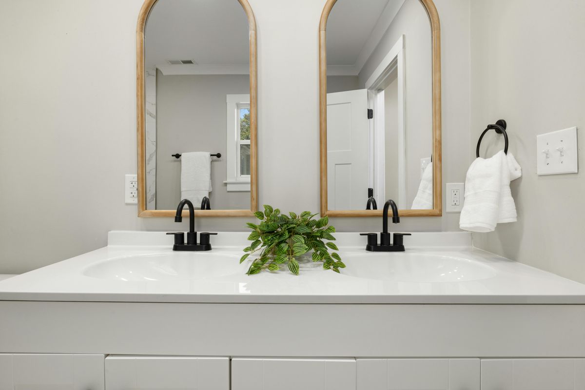 Countertops for Maui Building Source in Kahului, HI