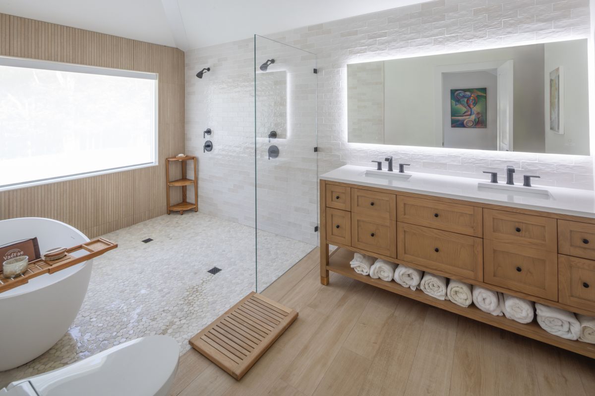 Carpentry for Make It Right Contracting in East Hampton, NY