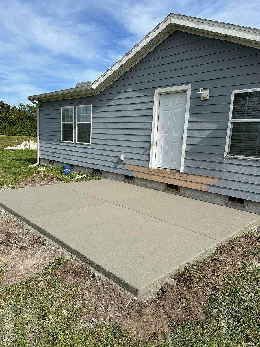 Patio Design & Construction for Green Hammer Concrete in Palm Bay, Florida