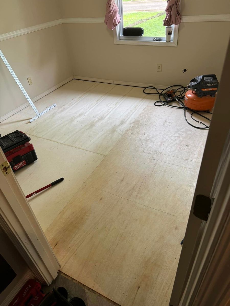 Floor Repair for Reds Flooring in Boonville, IN