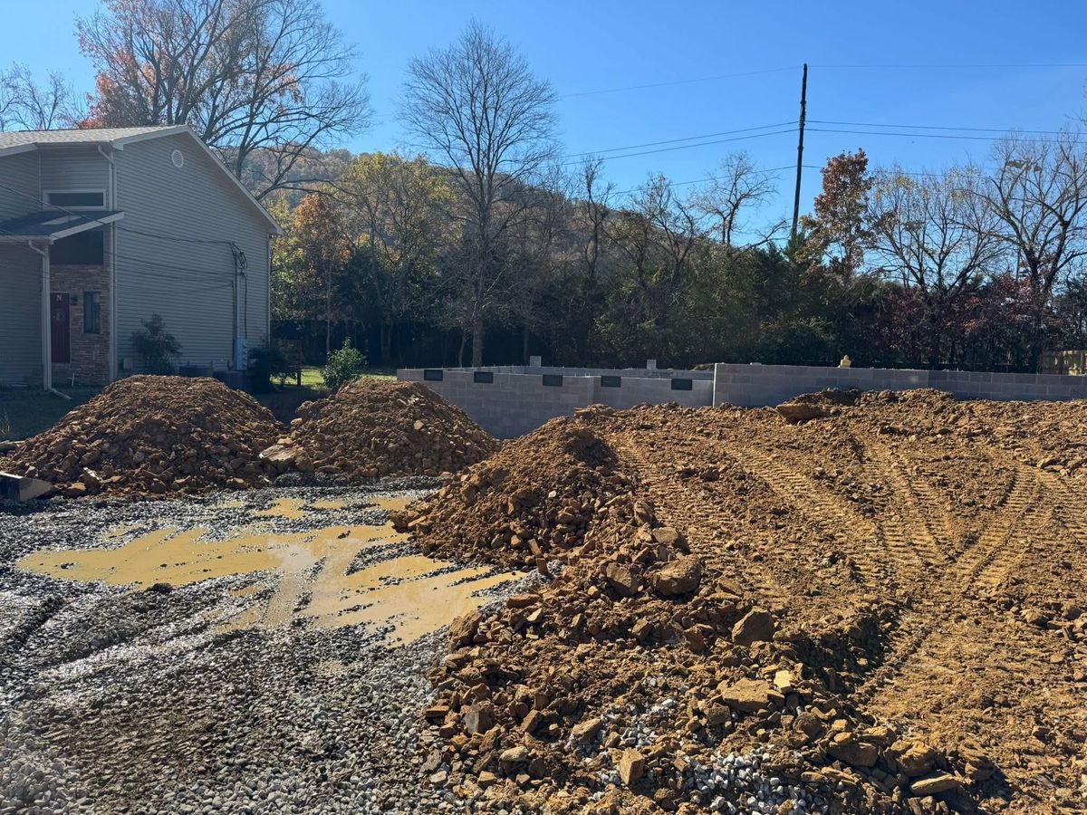 Gunite Pool Construction for Grasshopper Excavating & Pools in Pigeon Forge, TN
