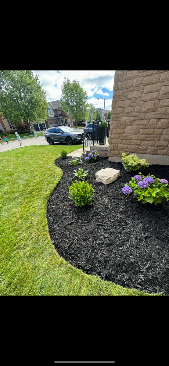 Gardening & Planting for Calderwood Landscapes in Oakville, ON