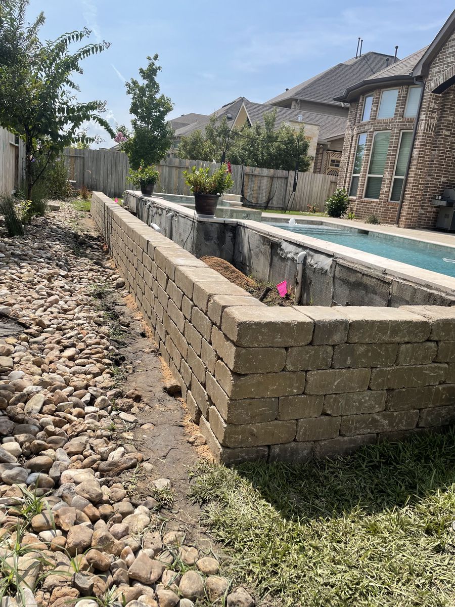Hardscaping for Atlas Land Design in Creekside Park, TX