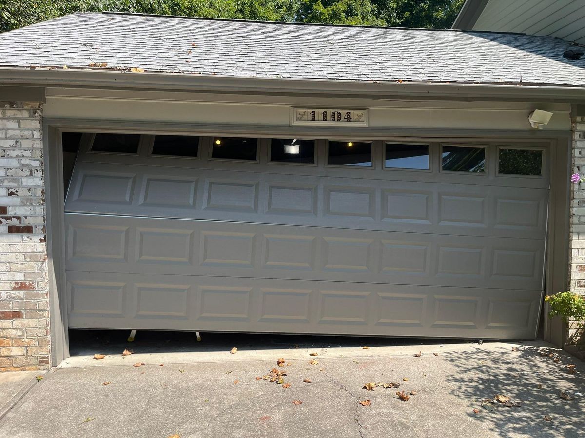 Garage Door Maintenance for Knox Garage Door Services LLC in Knoxville, TN