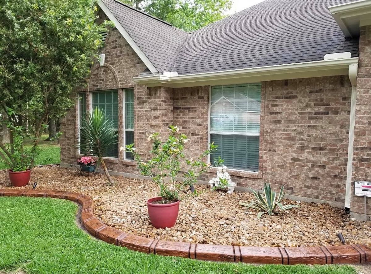 Landscaping for Texas Curb N Borders in Houston, TX