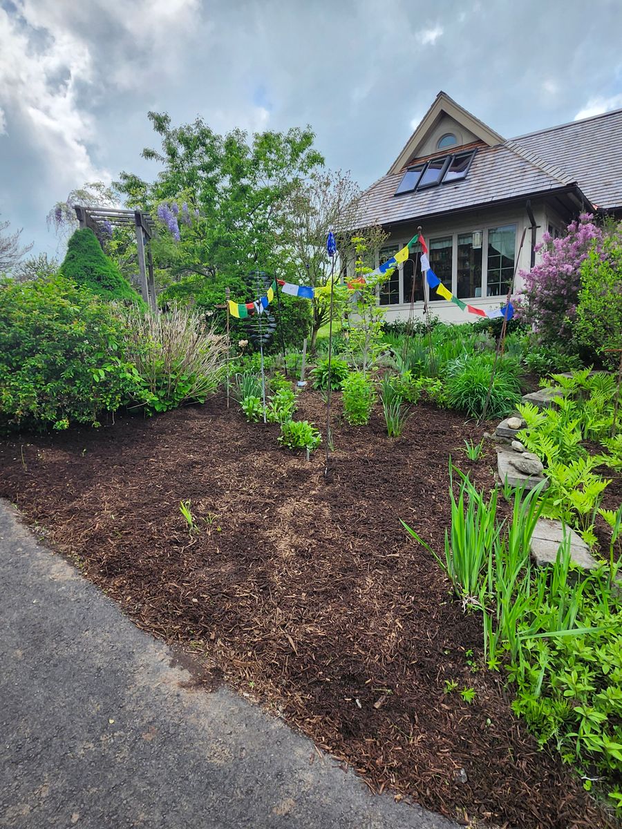 Mulch Installation for Landscape Innovations LLC in Torrington, CT