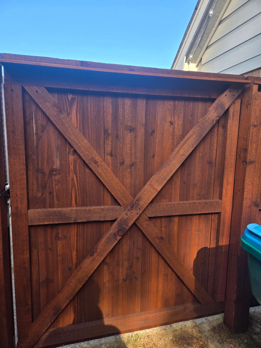 Fence Staining for Patriot Fence  in Oakland, TN