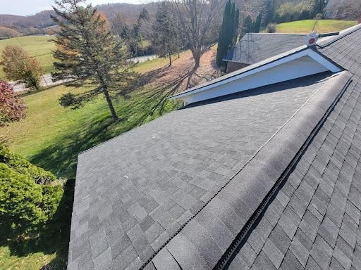 Shingle Roofing systems for KY Gutter Pro & Specialty Roofing Systems in Monticello, KY