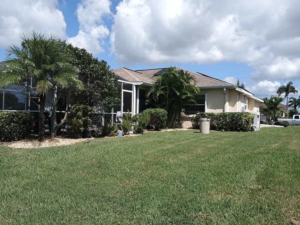 Mowing for Unity Maintenance and More LLC in Englewood, FL
