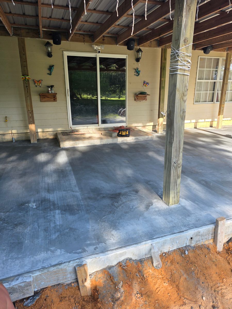 Patio Design & Construction for Southern Boys Concrete LLC in   Hosford, FL