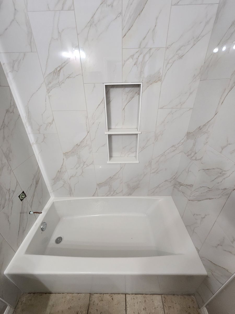 Bathroom Tiling for Elite Custom Tile Installations in Ocala, FL