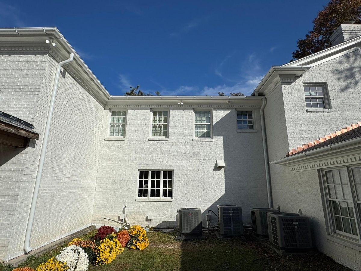 All forms of Siding metal and vynl for KY Gutter Pro & Specialty Roofing Systems in Monticello, KY