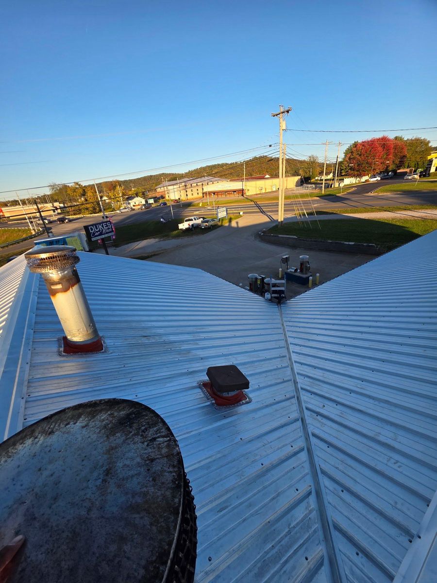 Standing Seam Roofing Systems for KY Gutter Pro & Specialty Roofing Systems in Monticello, KY