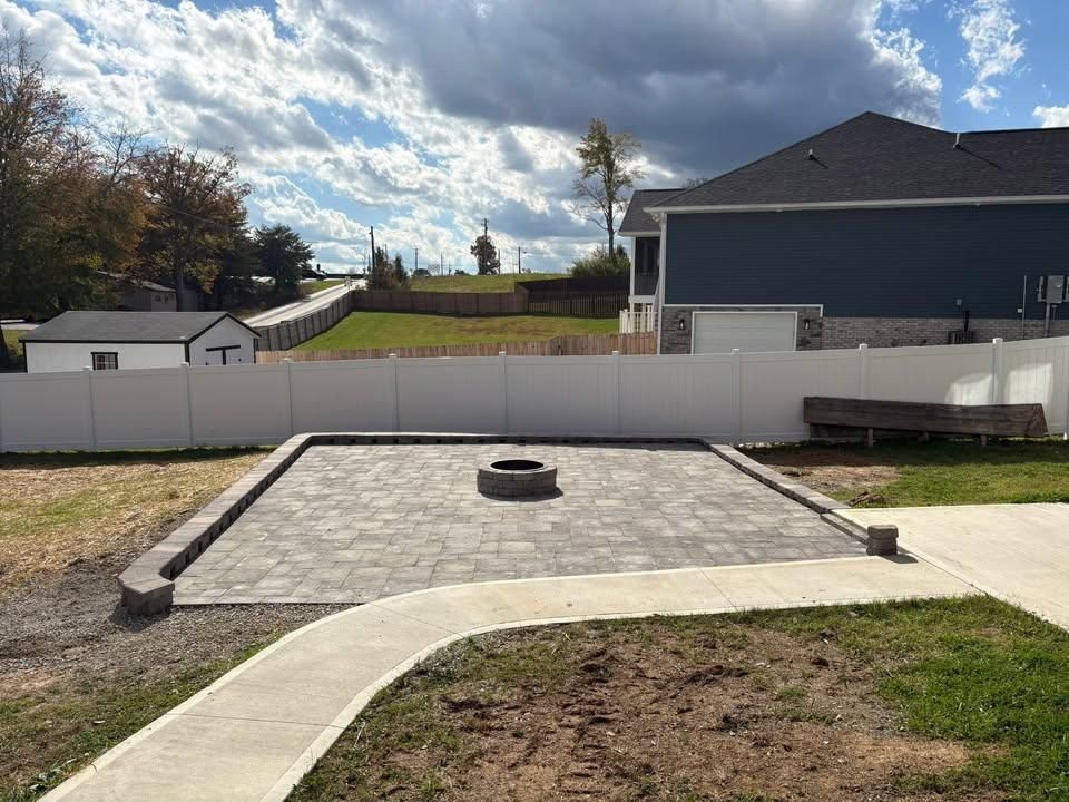 Landscape Curbing for Dust Till Dawn Lawn in London, Kentucky