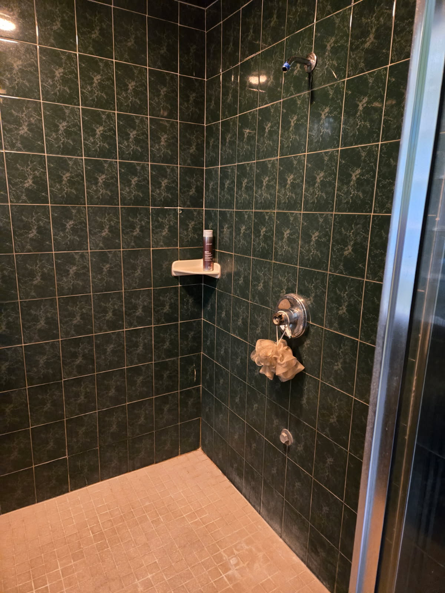 Bathroom Tiling for VersaTile in Deerfield, NH