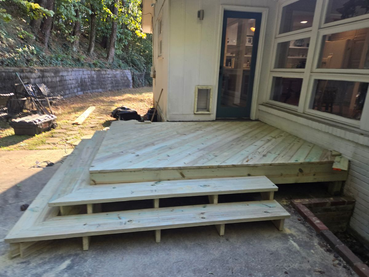 Staining & Repairs for Squeaky Clean Windows Gutters & More in Hoover, AL