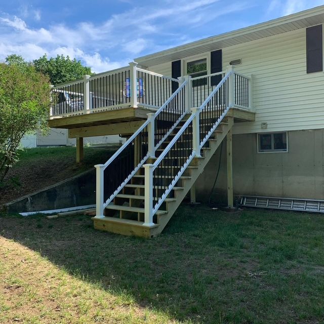 Deck & Patio Installation for R4 Renovations in Bedford, NH