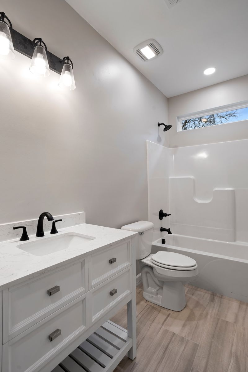 Bathroom Renovation for R & T Contracting in Chattanooga, TN