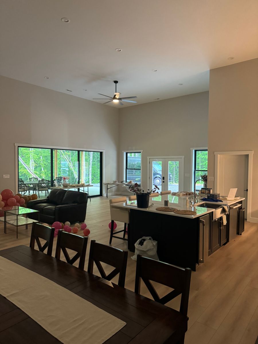 Custom Homes for Ridgeline Construction in Hiddenite, NC