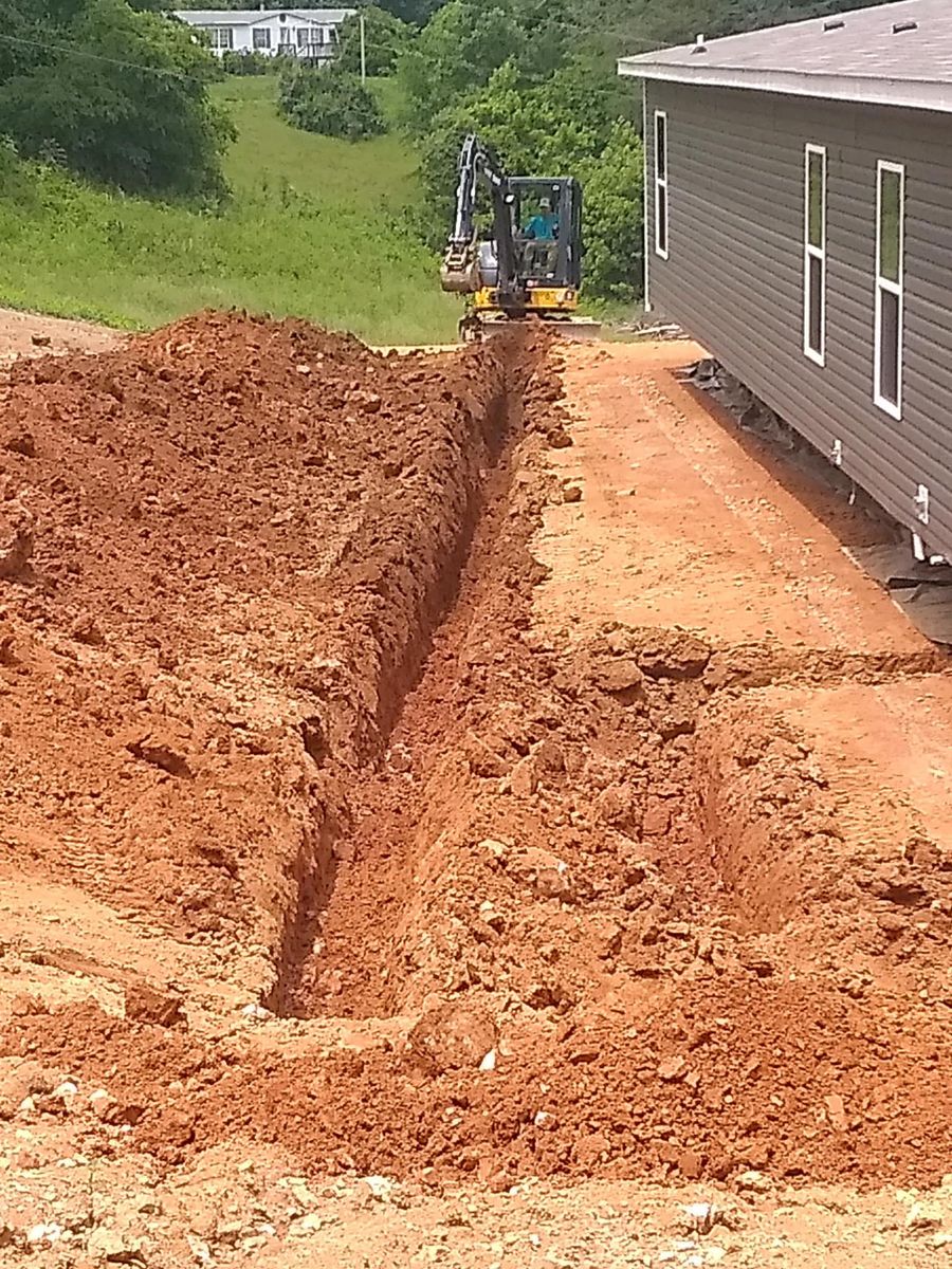 Sewer & Water Lines for KTN Excavation in Clinton, TN