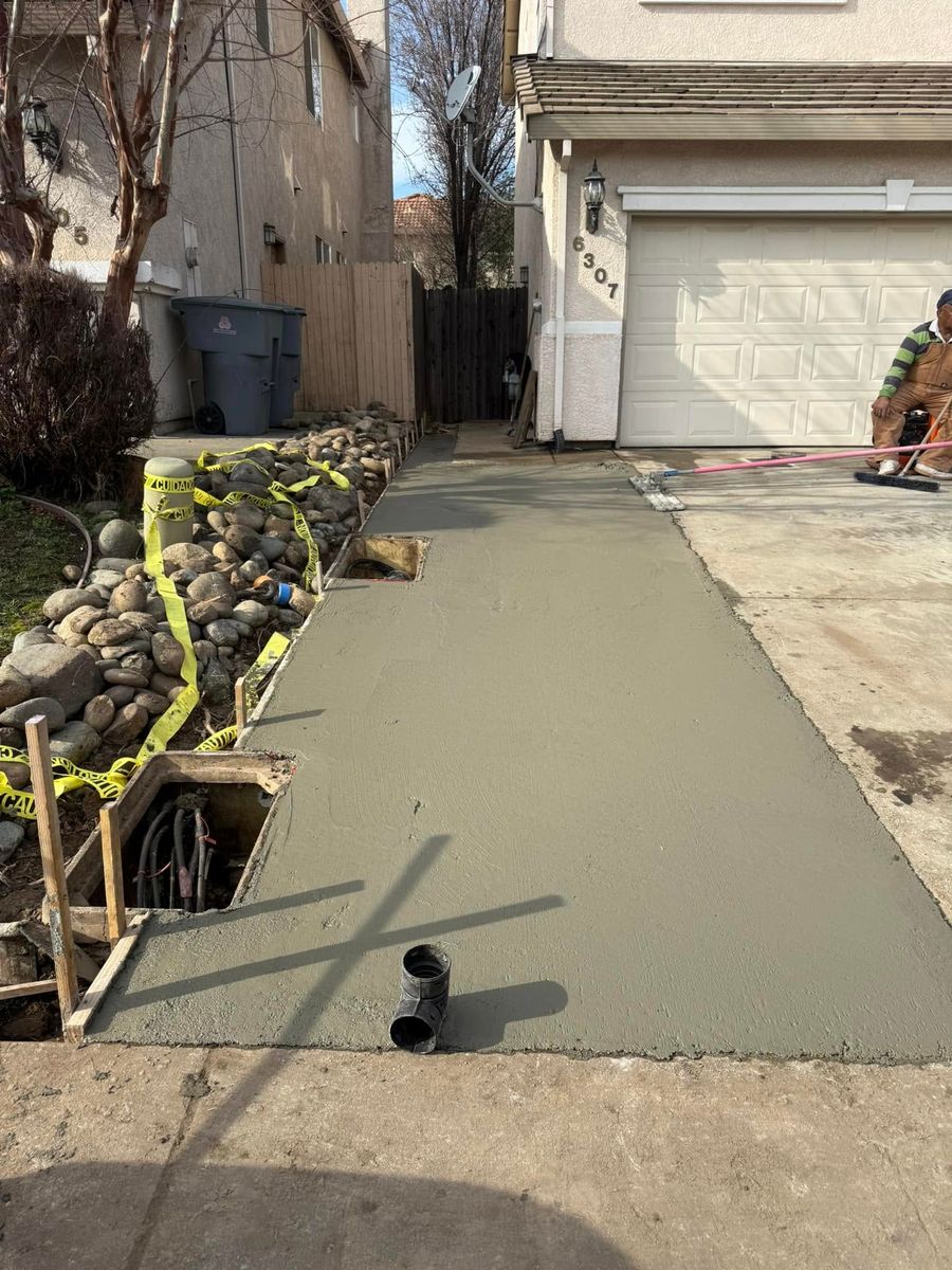 Sidewalk Installation for 4 Seasons Concrete Inc. in Gardena, CA