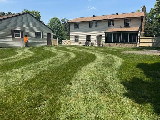 Mowing for Robbie's Lawn & Landscape in Chesterfield, VA