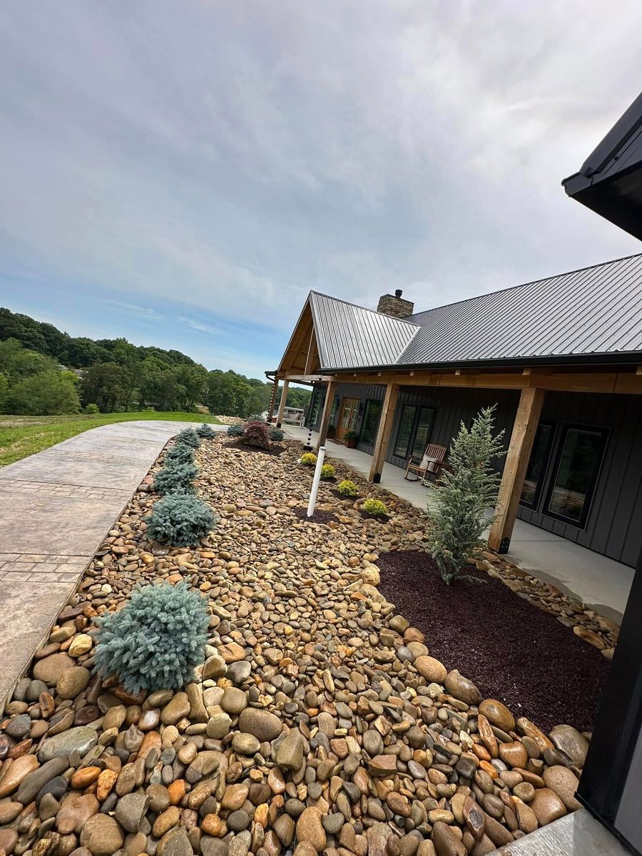 Custom Hardscaping Design for Wiles Lawn and Landscaping in Powell, TN