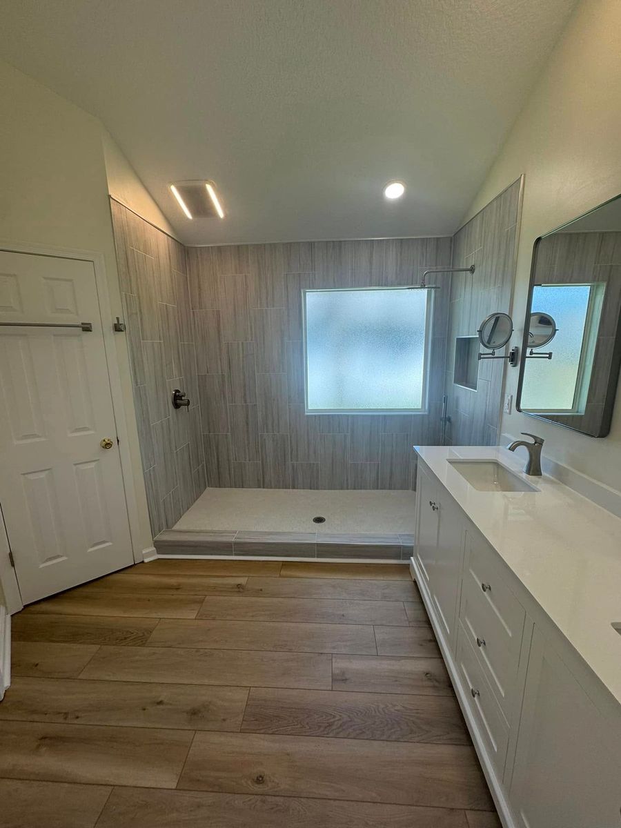 Bathroom Remodels for Herzig Cabinets and Remodeling in Jacksonville, FL