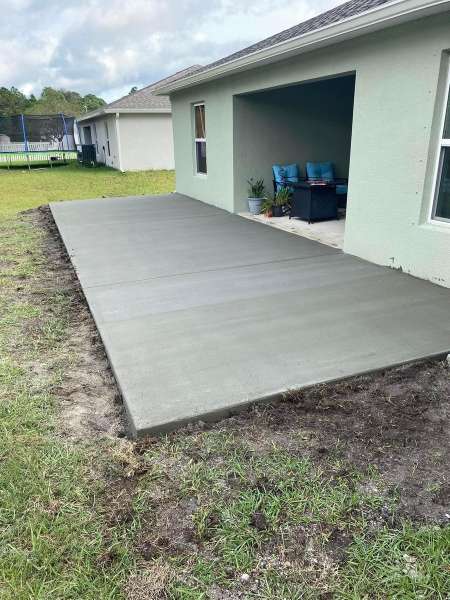 Patio Design & Construction for Green Hammer Concrete in Palm Bay, Florida