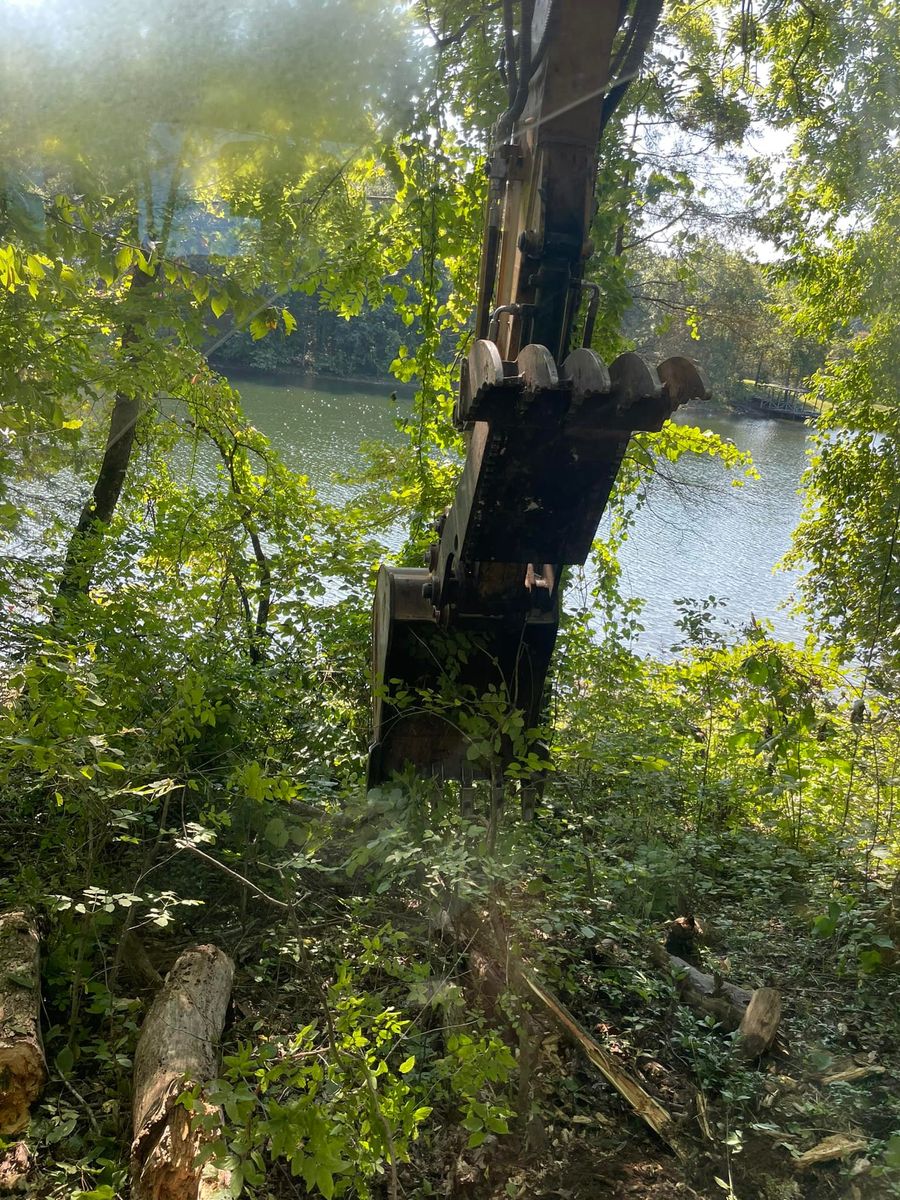 Land Clearing & Demolition for Strong Contracting in Lebanon, KY