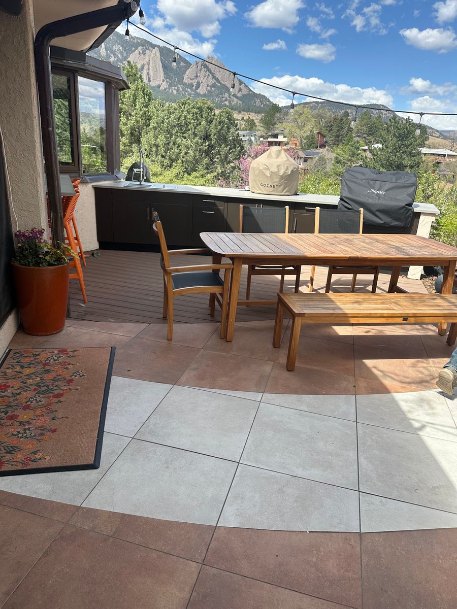 Decks and Railings for D & D Builders in Boulder, CO