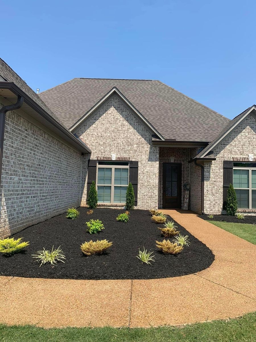 Mulch Installation for Greenscape Solutions in Milan, TN
