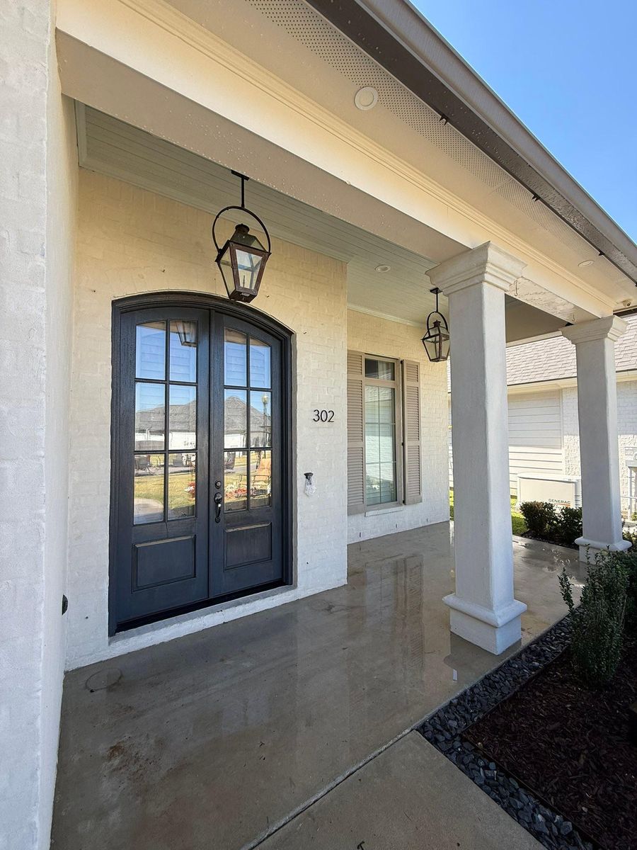 Window Cleaning for Coastal Cleaning LLC in Rayne, Louisiana