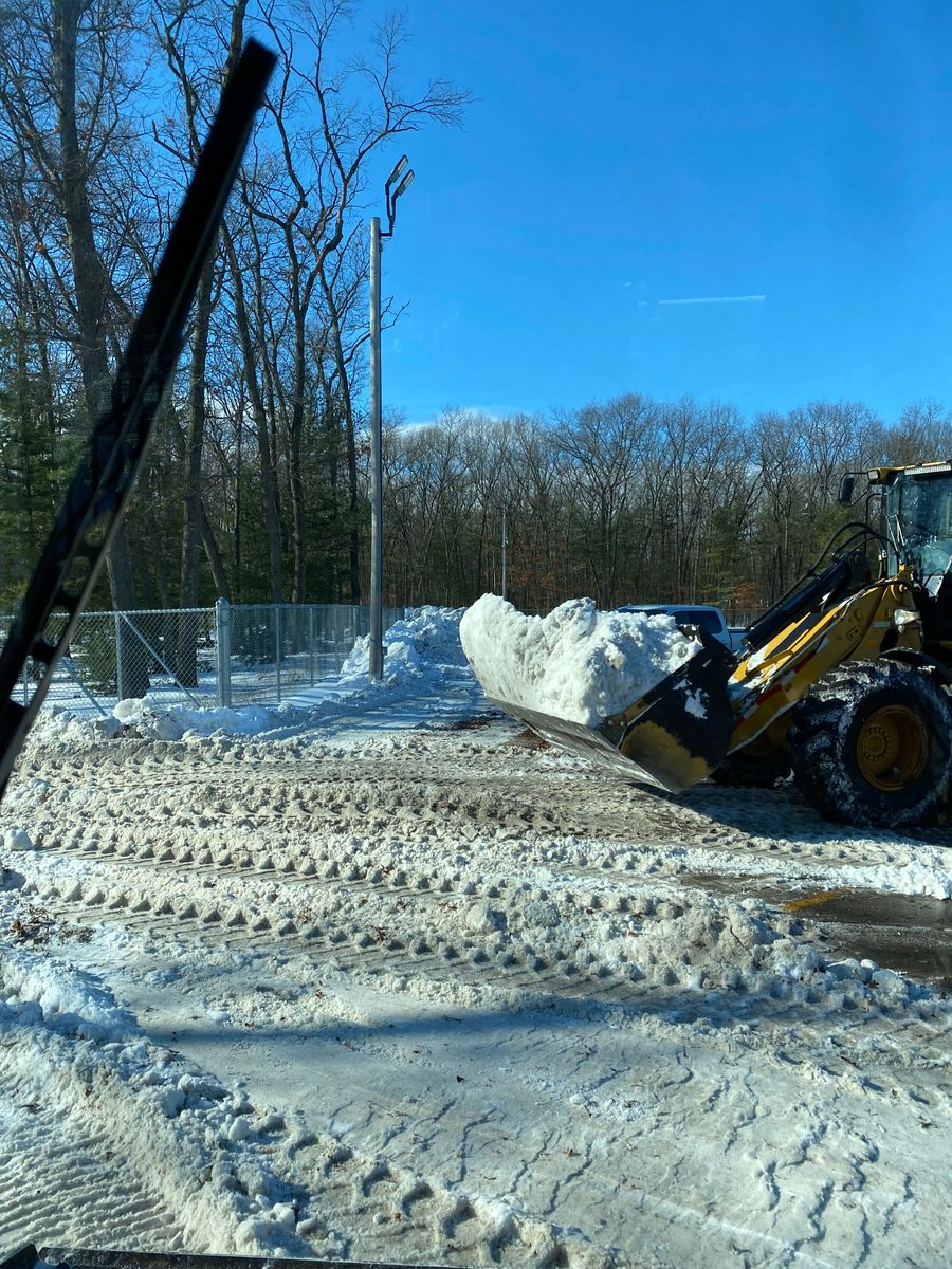 Snow Removal for Greenscape Lawns in Montague, MI