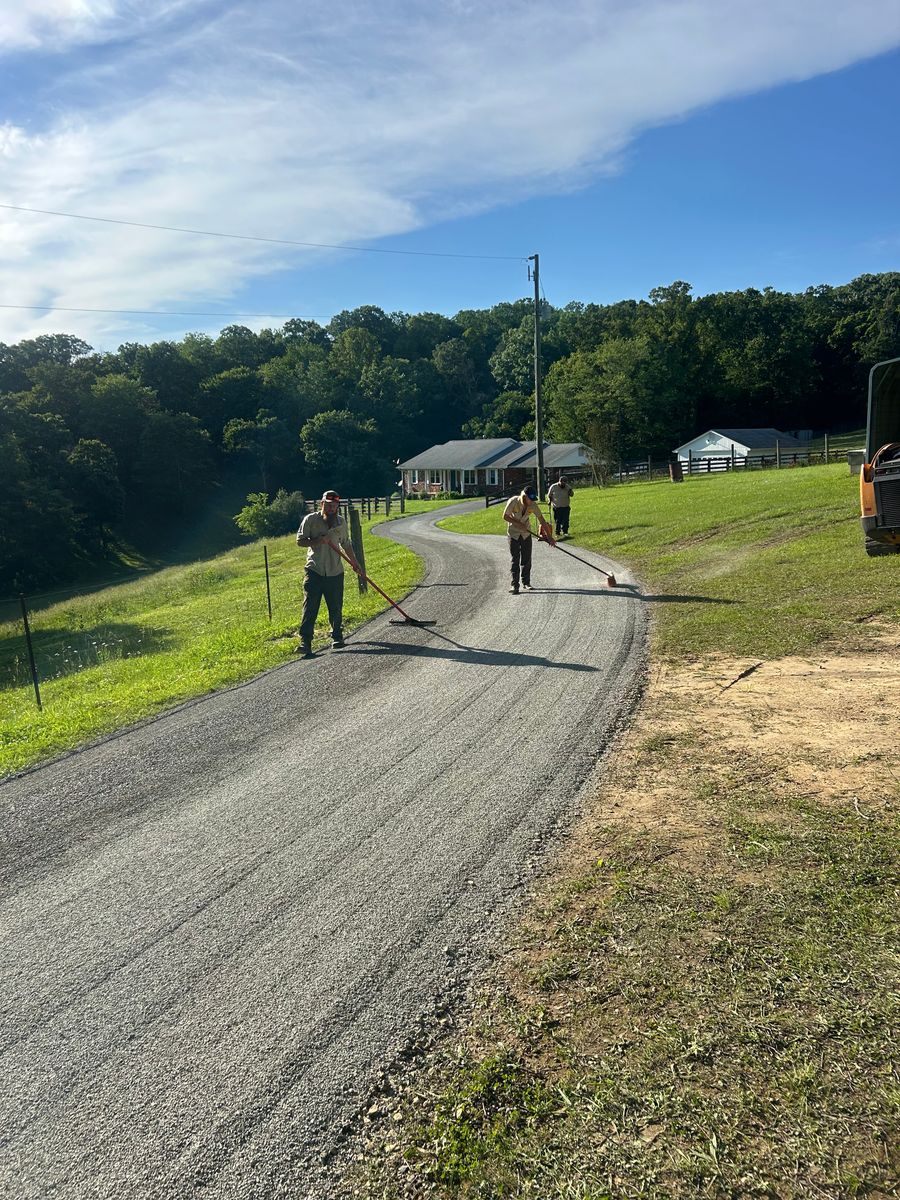Asphalt Driveways for James R Carter Paving in Roanoke, VA