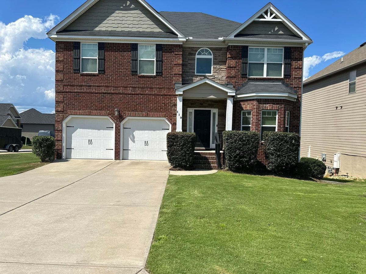 Lawn Maintenance for S&D Lawn & Landscape LLC in Gilbert, SC