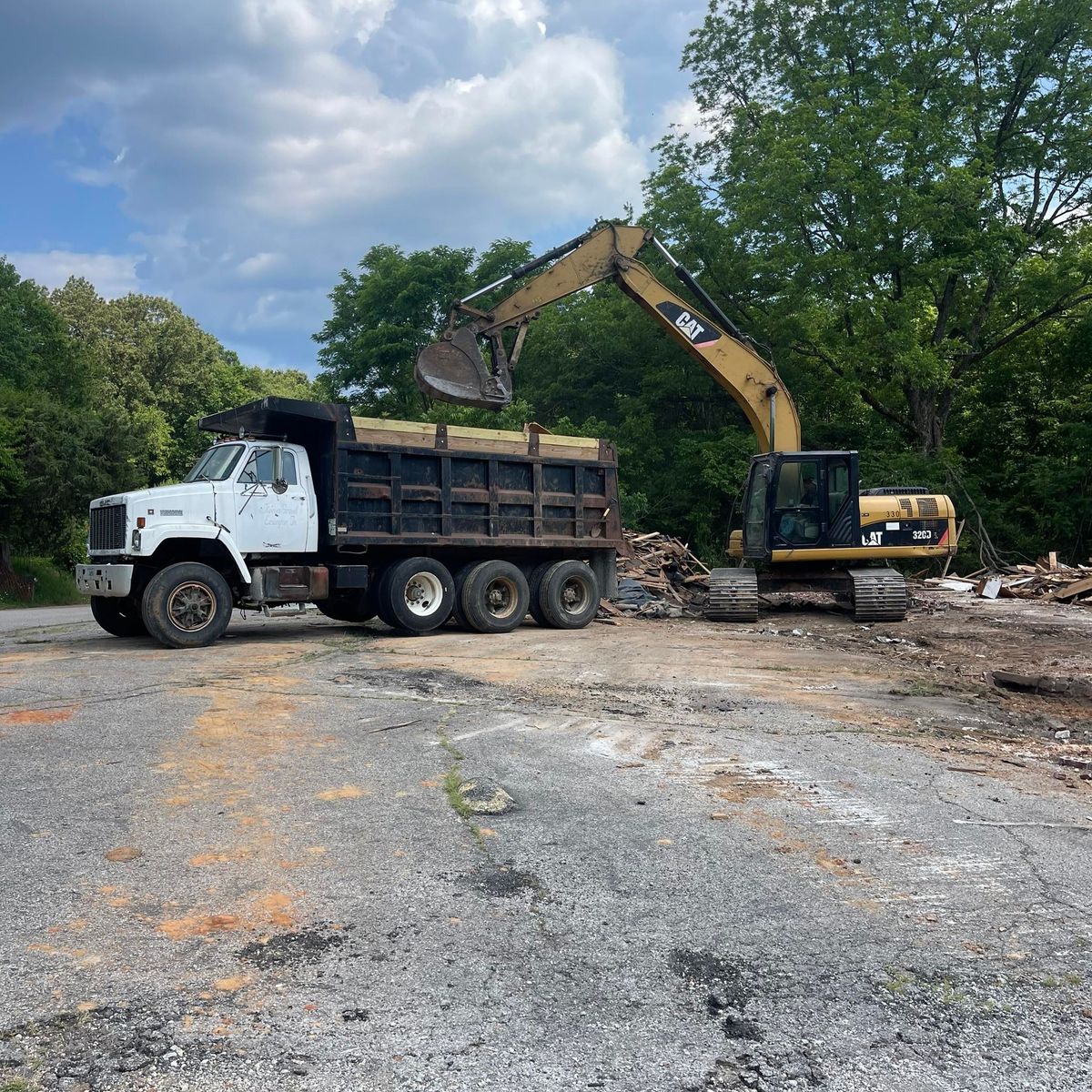 Land Clearing & Demolition for Maness Trucking & Excavation in Lexington, TN