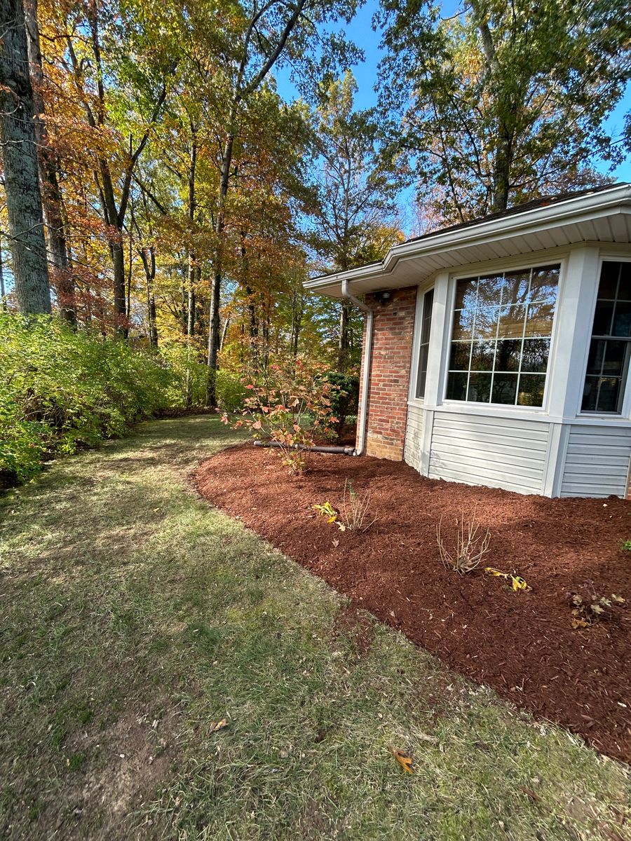 Mulch Installation for Optimum Tree Service And Landscaping in Bowling Green, KY
