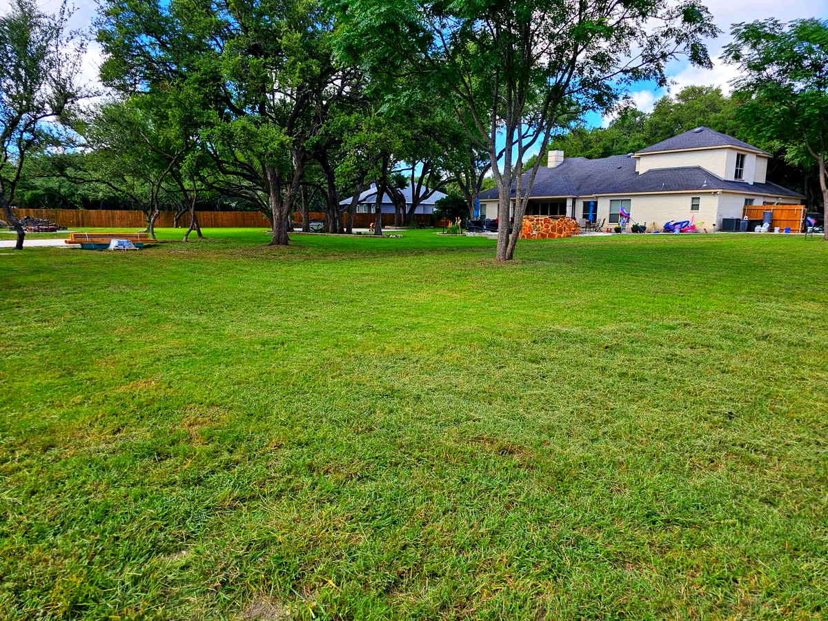 Mowing for Miller Mowing and Maintenance in San Antonio, TX